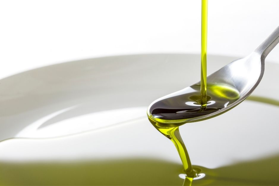 como se elabora el aceite de oliva romero verde