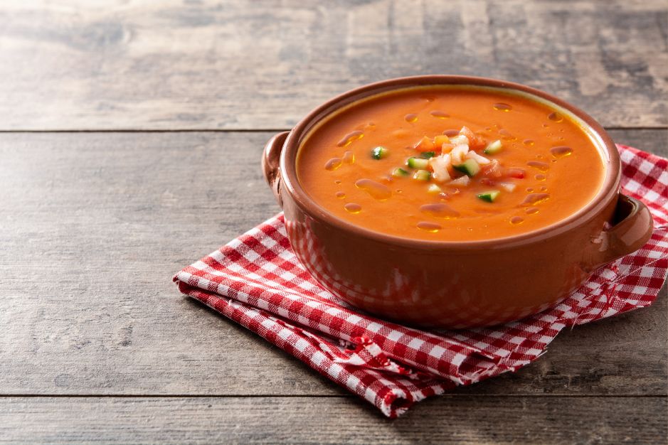 Receta de gazpacho con aceite de oliva virgen extra Romero Verde premium verde