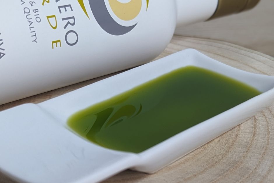 Cuánto aceite de oliva al día es recomendable AOVE Romero Verde cosecha temprana premium polifenoles tienda online